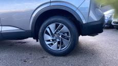 Nissan Qashqai 1.3 DiG-T MH Acenta Premium 5dr Petrol Hatchback